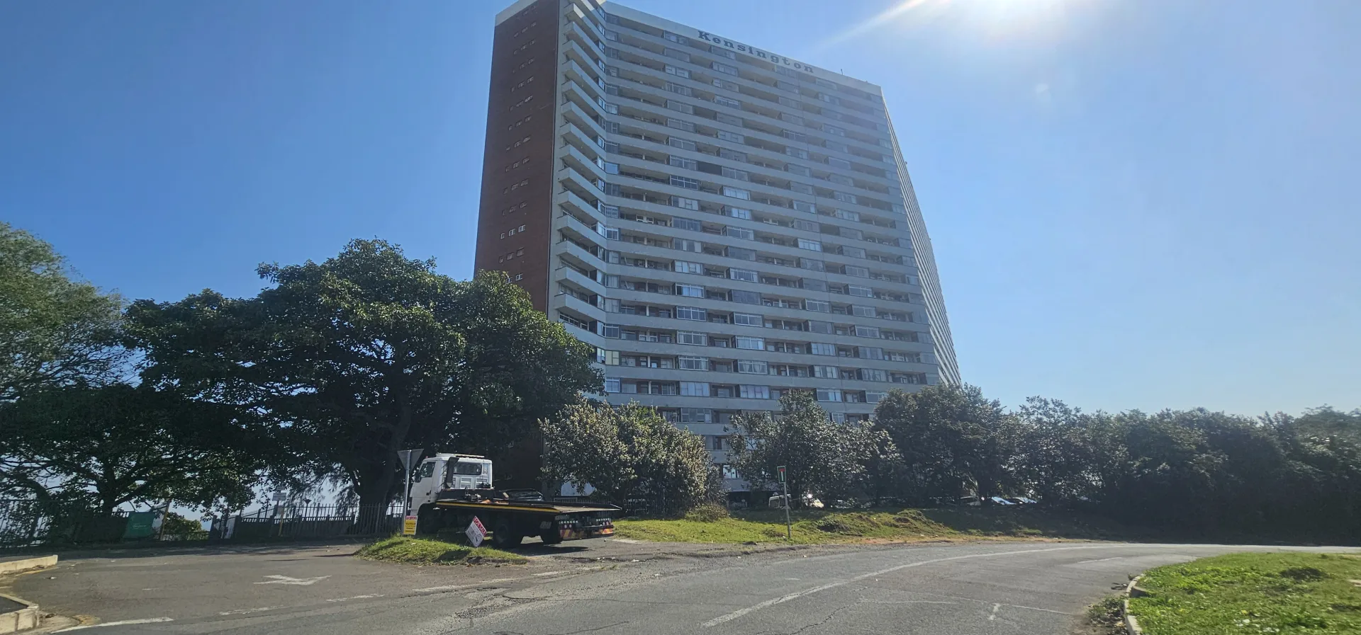 Endless views from City to the Sea | Morningside apartment
